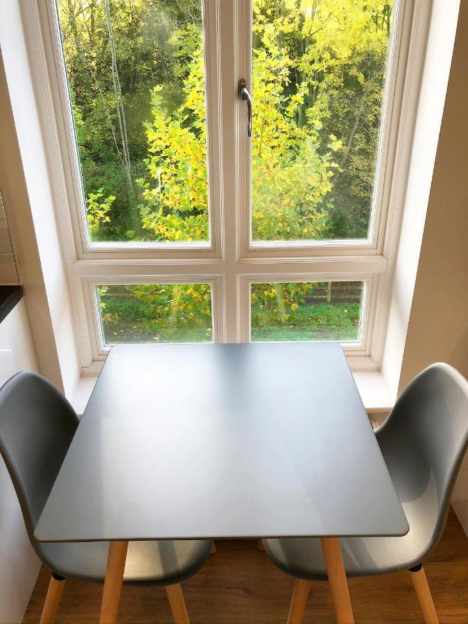 Parkside Penthouse Apartment Yeovil Exterior foto